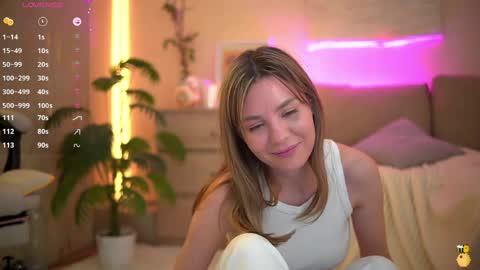 Snapshot of slickmewet chatting on April 2026 07:58:01 PM Elise 165cm 50kg online show from April 2026 07:58:01 PM