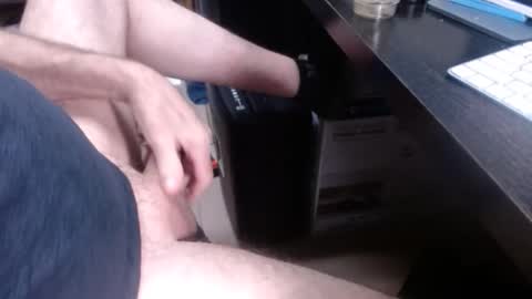 sliderguy699 online show from February 2026 11:20:01 AM