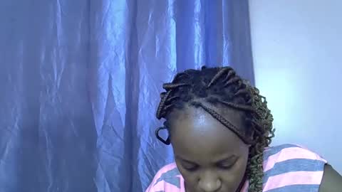 Alicia online show from December 2025 02:49:01 AM