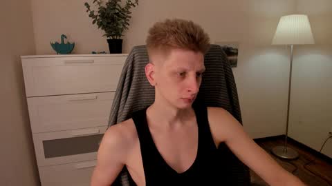 Snapshot of slim_andy chatting on January 2025 10:32:01 AM Andy online show from January 2025 10:32:01 AM