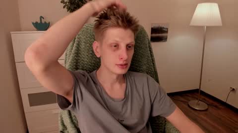 Snapshot of slim_andy chatting on January 2025 01:30:01 PM Andy online show from January 2025 01:30:01 PM