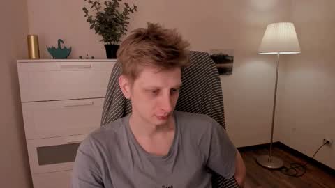 Snapshot of slim_andy chatting on March 2025 03:38:02 PM Andy online show from March 2025 03:38:02 PM