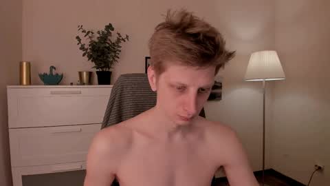 Snapshot of slim_andy chatting on March 2025 10:35:02 AM Andy online show from March 2025 10:35:02 AM