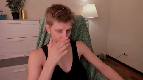 Snapshot of slim_andy chatting on September 2025 10:06:01 AM Andy online show from September 2025 10:06:01 AM