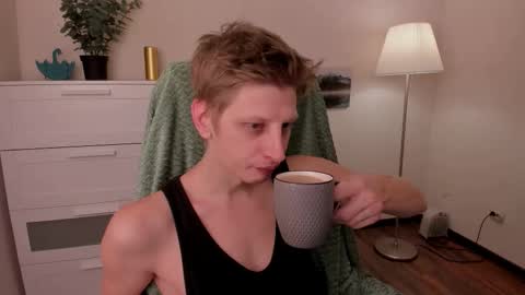 Snapshot of slim_andy chatting on October 2025 10:27:01 AM Andy online show from October 2025 10:27:01 AM