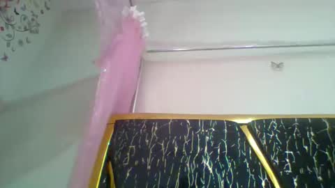 Anna online show from November 2025 02:01:01 PM