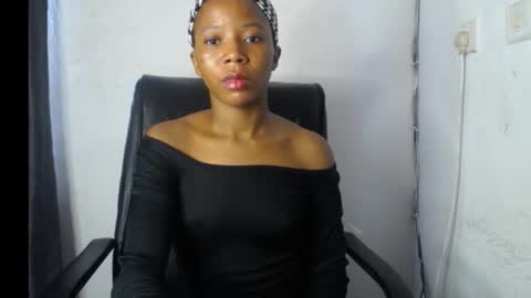 Snapshot of slim_ebonypet chatting on March 2026 07:45:02 AM Crystal online show from March 2026 07:45:02 AM