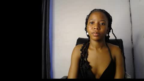 Snapshot of slim_ebonypet chatting on April 2026 01:52:02 PM Crystal online show from April 2026 01:52:02 PM