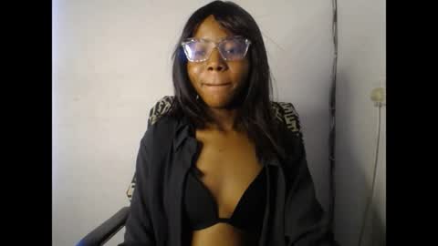 Snapshot of slim_ebonypet chatting on April 2026 12:12:01 PM Crystal online show from April 2026 12:12:01 PM