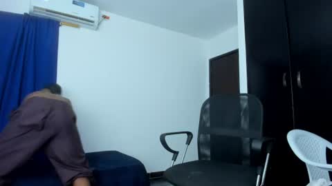 slim_master12 online show from June 2026 11:53:02 PM