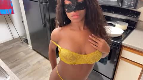 Snapshot of slimaddictionxxx chatting on January 2025 10:16:02 PM Barbie Stylebender online show from January 2025 10:16:02 PM