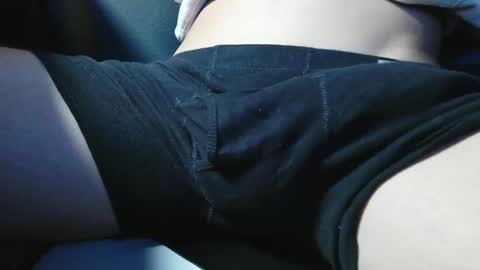 slimhungyvng online show from April 2026 02:36:02 PM