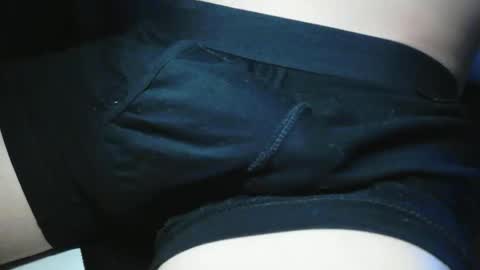 slimhungyvng online show from April 2026 12:49:01 PM