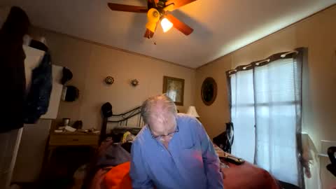 slimjim061560 online show from March 2026 06:24:01 PM