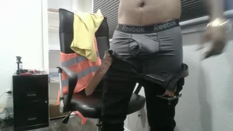 Snapshot of slimjimorange9 chatting on May 2026 09:24:02 PM slimjimorange9 online show from May 2026 09:24:02 PM