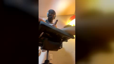 slimsjim86 online show from December 2025 08:56:02 AM