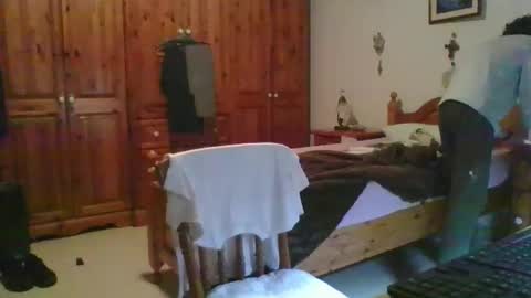 SlimTeaser089 online show from January 2026 08:14:02 PM