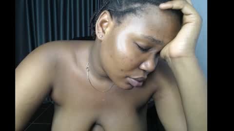 Snapshot of slimy_cunt chatting on December 2024 01:25:01 AM Jemila online show from December 2024 01:25:01 AM