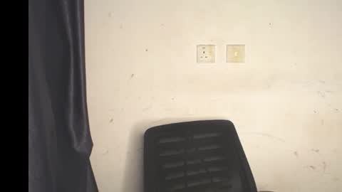 Snapshot of slimy_cunt chatting on November 2025 07:15:01 PM Jemila online show from November 2025 07:15:01 PM