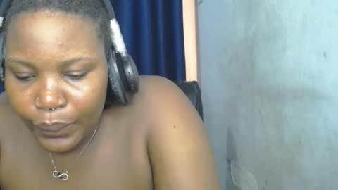 Snapshot of slimy_cunt chatting on December 2025 07:19:02 PM Jemila online show from December 2025 07:19:02 PM