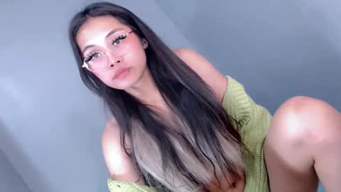 slut4attention online show from March 2026 05:33:02 AM