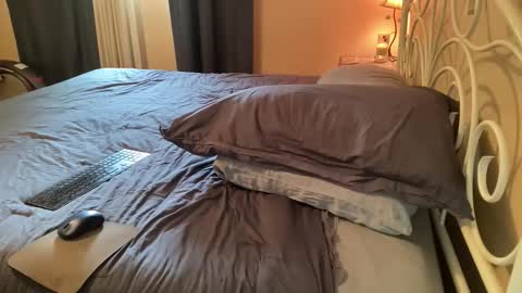 slut online show from May 2026 03:31:02 PM