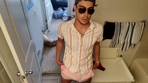 Snapshot of slutboy_stan chatting on June 2026 05:14:01 PM slutboy_stan online show from June 2026 05:14:01 PM