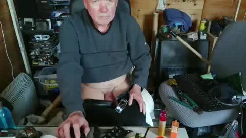 slutboybot online show from April 2026 10:06:01 AM