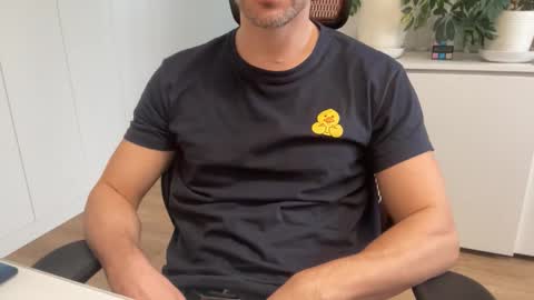 Slutguy81 online show from March 2026 08:19:01 AM