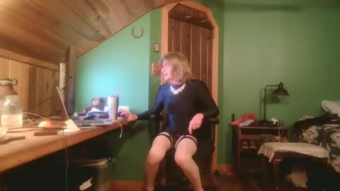 slutjennifertransxx online show from September 2025 01:39:02 AM