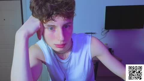 Snapshot of sluttsavage chatting on April 2026 01:32:01 AM sluttsavage online show from April 2026 01:32:01 AM