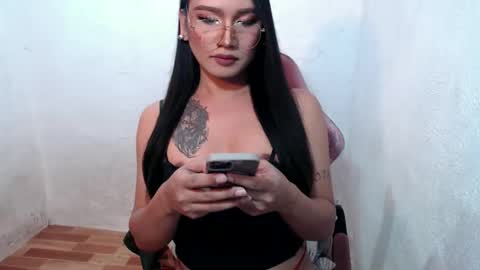  Lovie  online show from February 2026 10:09:01 PM