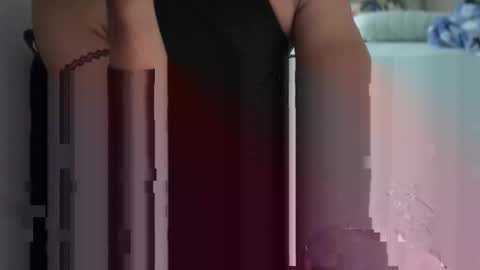 Snapshot of sluttydeeleena chatting on April 2026 12:04:01 AM DeeLina online show from April 2026 12:04:01 AM