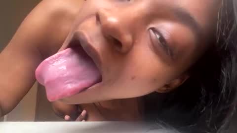 sluttyduchess1 online show from March 2026 05:41:01 PM