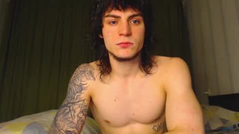 Gus online show from November 2025 05:01:02 PM