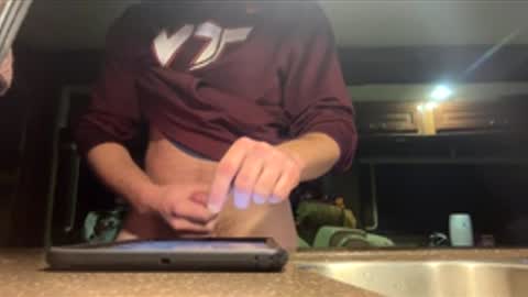 slyneck online show from April 2026 05:56:02 AM