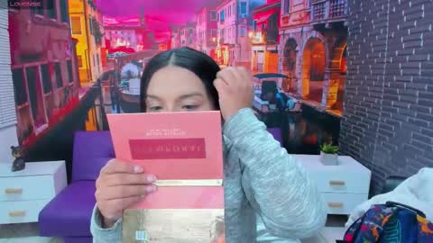 Mariana Torres online show from November 2025 01:33:02 PM