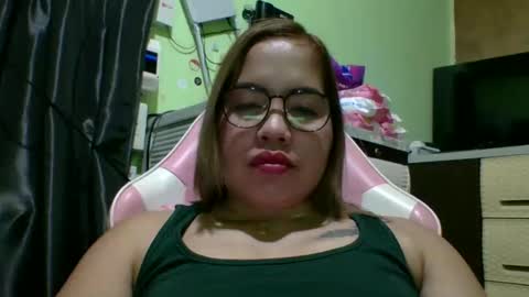 Snapshot of small_boobs59 chatting on April 2026 11:04:02 AM Lovewella online show from April 2026 11:04:02 AM
