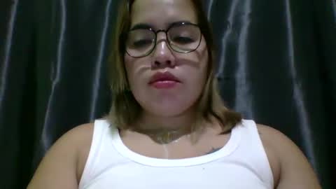 Snapshot of small_boobs59 chatting on May 2026 07:16:01 AM Lovewella online show from May 2026 07:16:01 AM