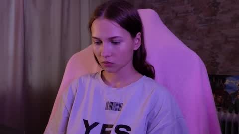 Emma online show from December 2025 08:22:01 AM