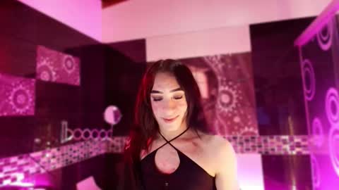 Small Hot19 online show from February 2026 10:08:01 AM