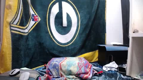 Snapshot of small_wood21 chatting on September 2025 03:01:01 PM small wood21 online show from September 2025 03:01:01 PM