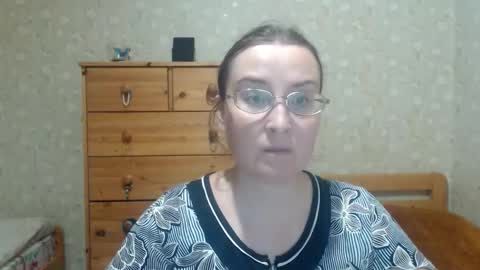 smart_rose online show from December 2025 05:19:02 PM