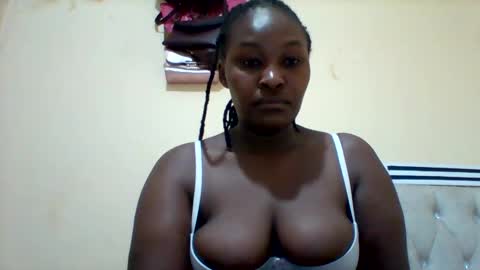 Snapshot of smartqueen1 chatting on February 2025 02:48:02 AM Katerina online show from February 2025 02:48:02 AM