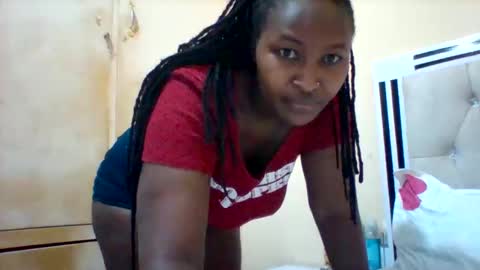 Snapshot of smartqueen1 chatting on September 2025 02:33:02 AM Katerina online show from September 2025 02:33:02 AM
