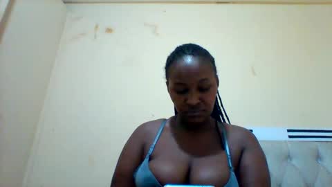 Snapshot of smartqueen1 chatting on October 2025 02:58:02 AM Katerina online show from October 2025 02:58:02 AM