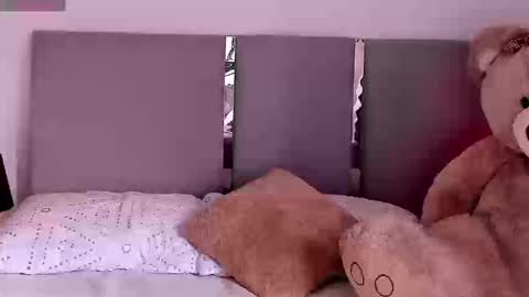 Snapshot of smiledivinity chatting on March 2026 09:54:01 PM smiledivinity online show from March 2026 09:54:01 PM