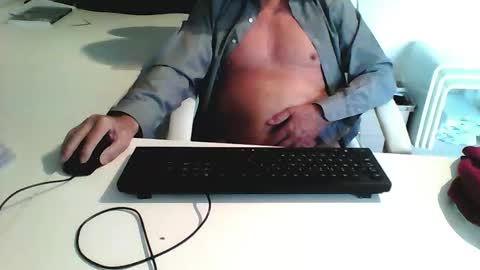 Snapshot of smilesnsmiles chatting on March 2026 03:38:02 PM George online show from March 2026 03:38:02 PM