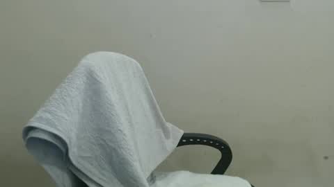 Snapshot of smiley_queen99 chatting on April 2026 08:04:02 AM smiley online show from April 2026 08:04:02 AM