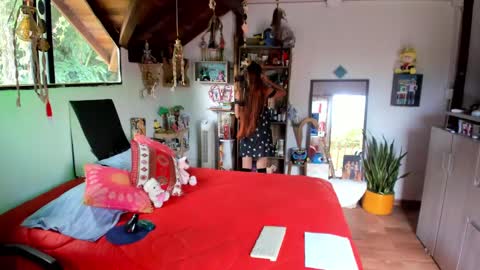 SmilingSalor online show from November 2025 06:40:02 PM